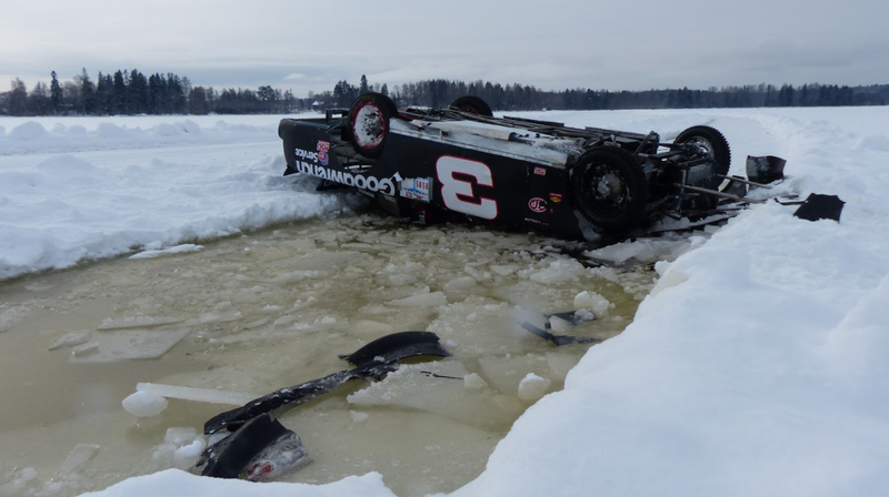 Illustration for article titled Sweden's 'Speed Weekend On Ice' Is Where Sanity Goes To Die And Axles Go To Break